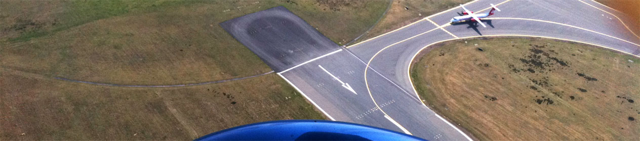 verschiedene Motive zum Thema Motorflug