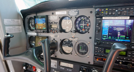 Das Cockpit der D-EBPC